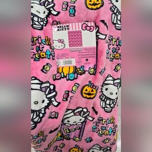 Hello Kitty Halloween Blanket -Bow Pumpkin Boo